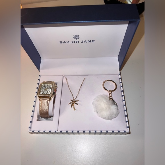 New in original box. - Picture 1 of 2